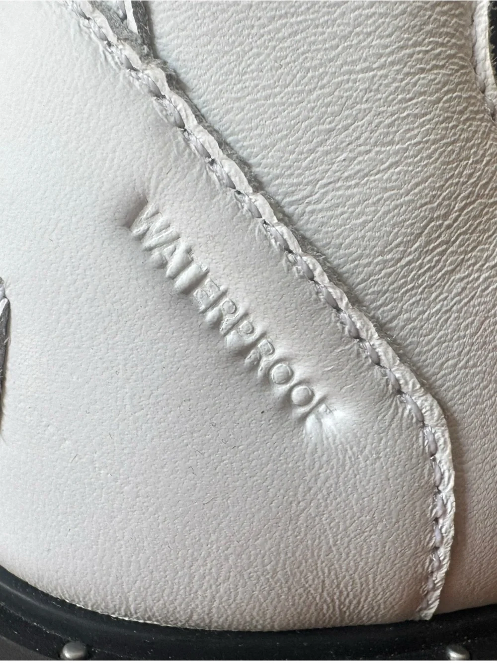 Sorel waterproof white